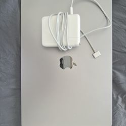 Apple MacBook Pro 16” (2021) – M1 Pro – FOR PARTS ONLY