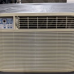 AC 28,000 BTU 220V