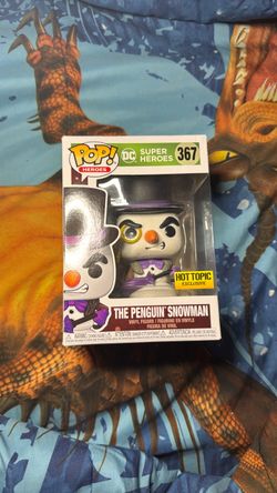 Funko Pop Heroes The Penguin Snowman (DC Super Heroes 367 Hot Topic Exclusive)