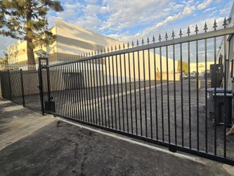 commercial iron Gate