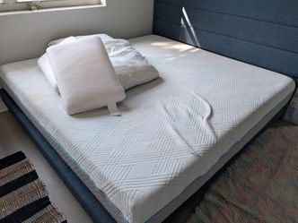 King Size Platform Bed Frame with Fabric Upholstered Headboard + Gel Memory Foam 10"King Mattress