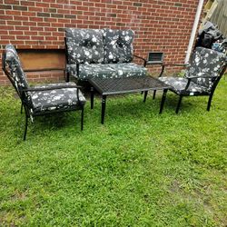 Beast Deck Set In Good Condition Fresh Touch Up Metal Style Deep Dish Pillows Nice Set