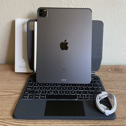 iPad Pro 11” (M1 chip / 2021 model) 3rd Generation 1TB with keyboard case,  pen & Accessories 