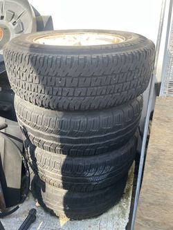 245/70/R17 Rims & Tires