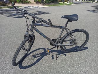 F.S. Elite Platinum SX 21-Speed Mountain Bike – Front Suspension