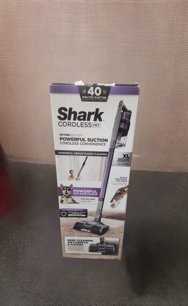 Shark Cordless Stick Vaccum