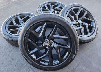 22" Range Rover 2025 OEM Wheels And Tires