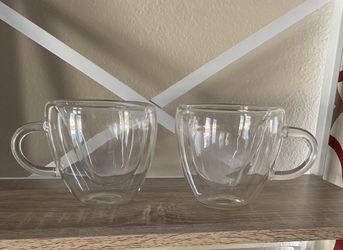 GLASS CUPS  (PERFECT FOR  VALENTINES DAY ) 