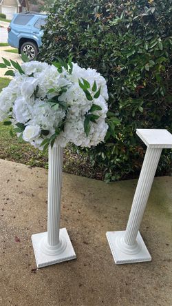 Slim Columns for Weddings and Events