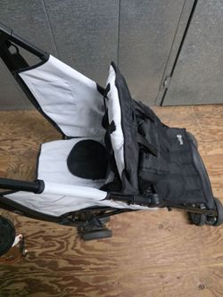 3D flip light stroller