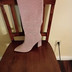 New Woman Boots 👢 Size 7, 8, 9