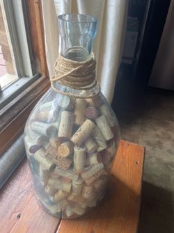 16.5” H Large Vase filled w/ Wine 🍷 corks