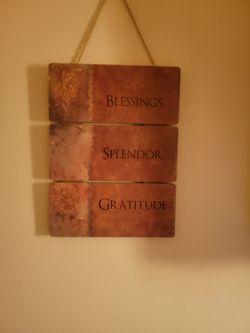 Wall corner stand and decor