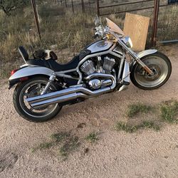 2003 Harley Davidson Anniversary V Rod !