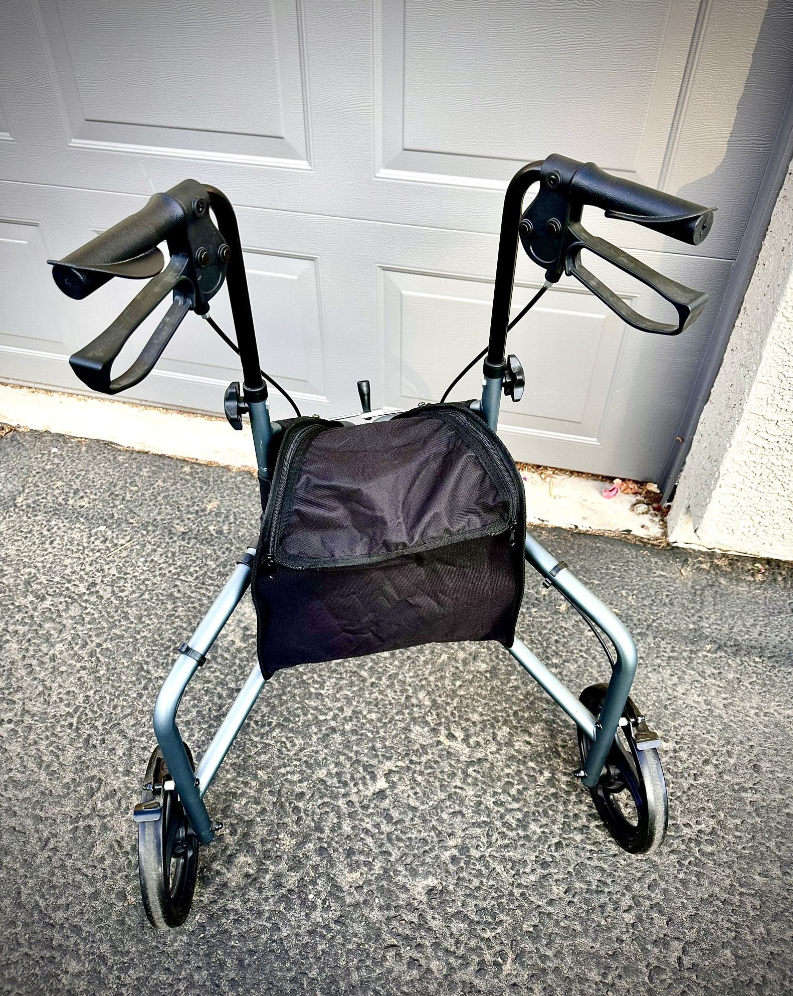 3 Wheel Walker ZLER , Lightweight Aluminum Folding 10'' Three Wheel Rollator Walker