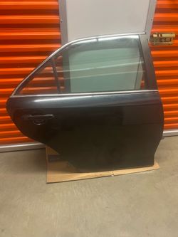 2012-2014 TOYOTA CAMRY PASSENGER SIDE REAR DOOR OEM
