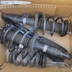 OEM 2018–2022 Honda Accord Front Strut & Coil Spring Assemblies Pair – Used