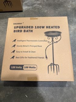 Bird water with heater