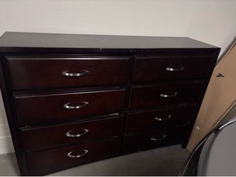 Dark Wood 8-Drawer Dresser