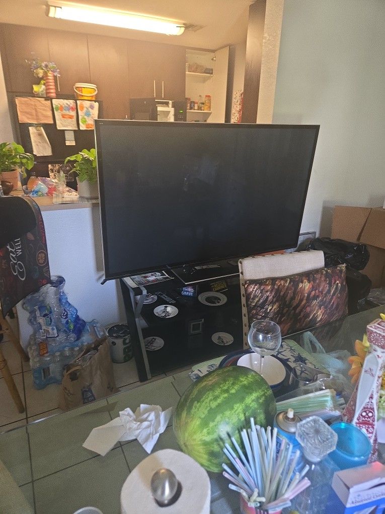 Panasonic 75 In TV Working Well