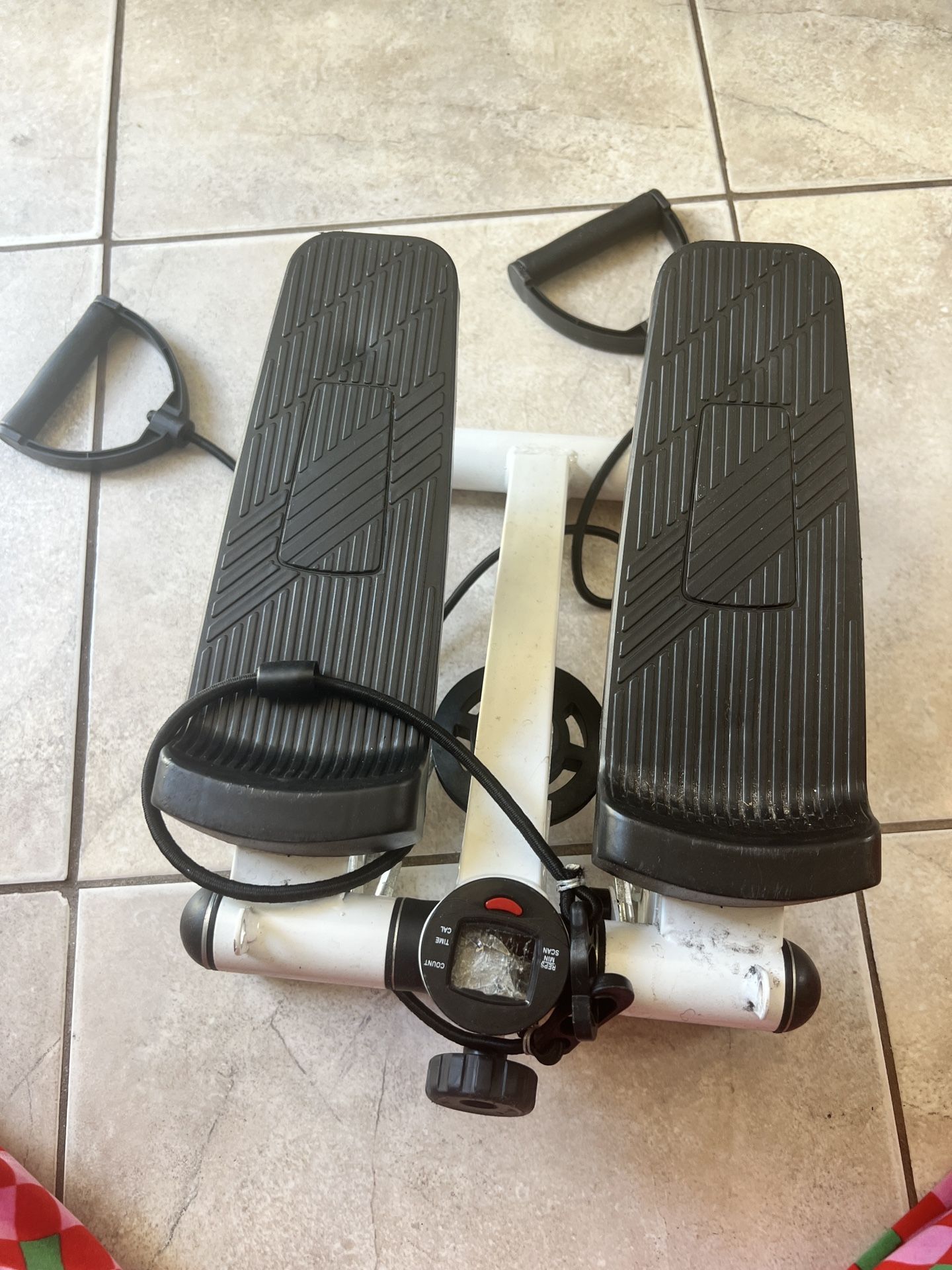 Exercise Stepper Small Pedal Machine With Handle