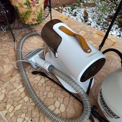 Dog grooming vacuum