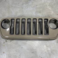 Jeep JT Gladiador Grille OEM