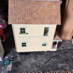 Vintage Doll House