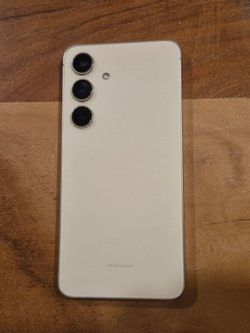 Samsung Galaxy S 24 Smartphone – Cream