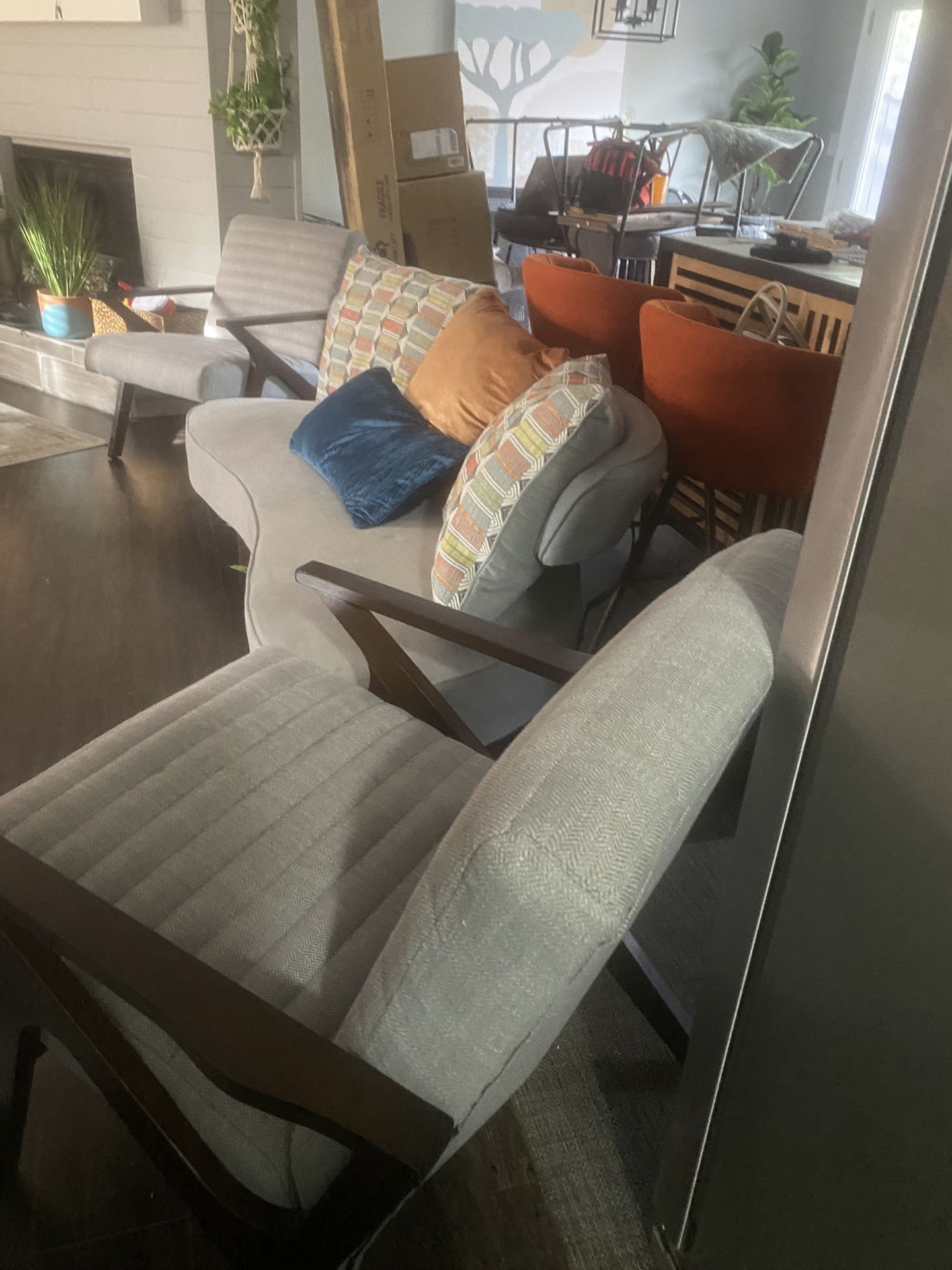 Small Apt Set Or Reception Area For Small Salon