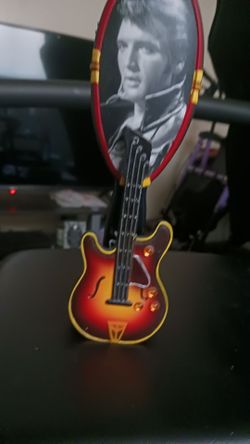Elvis Presley hair brush and stand