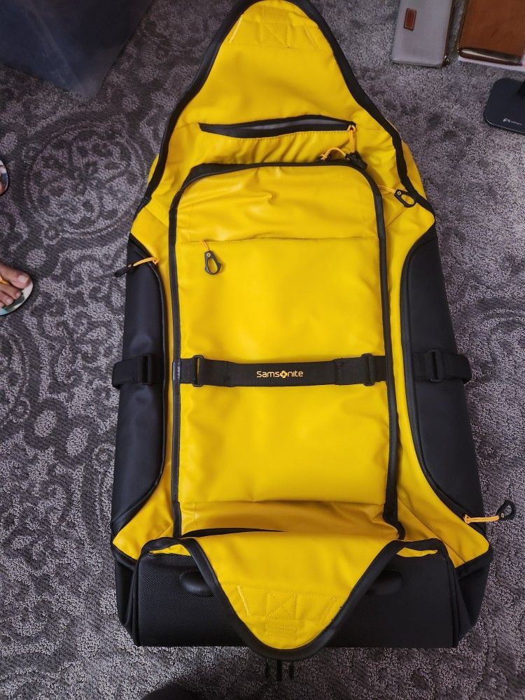 Samsonite 30-Inch Water-Resistant Wheeled Duffel