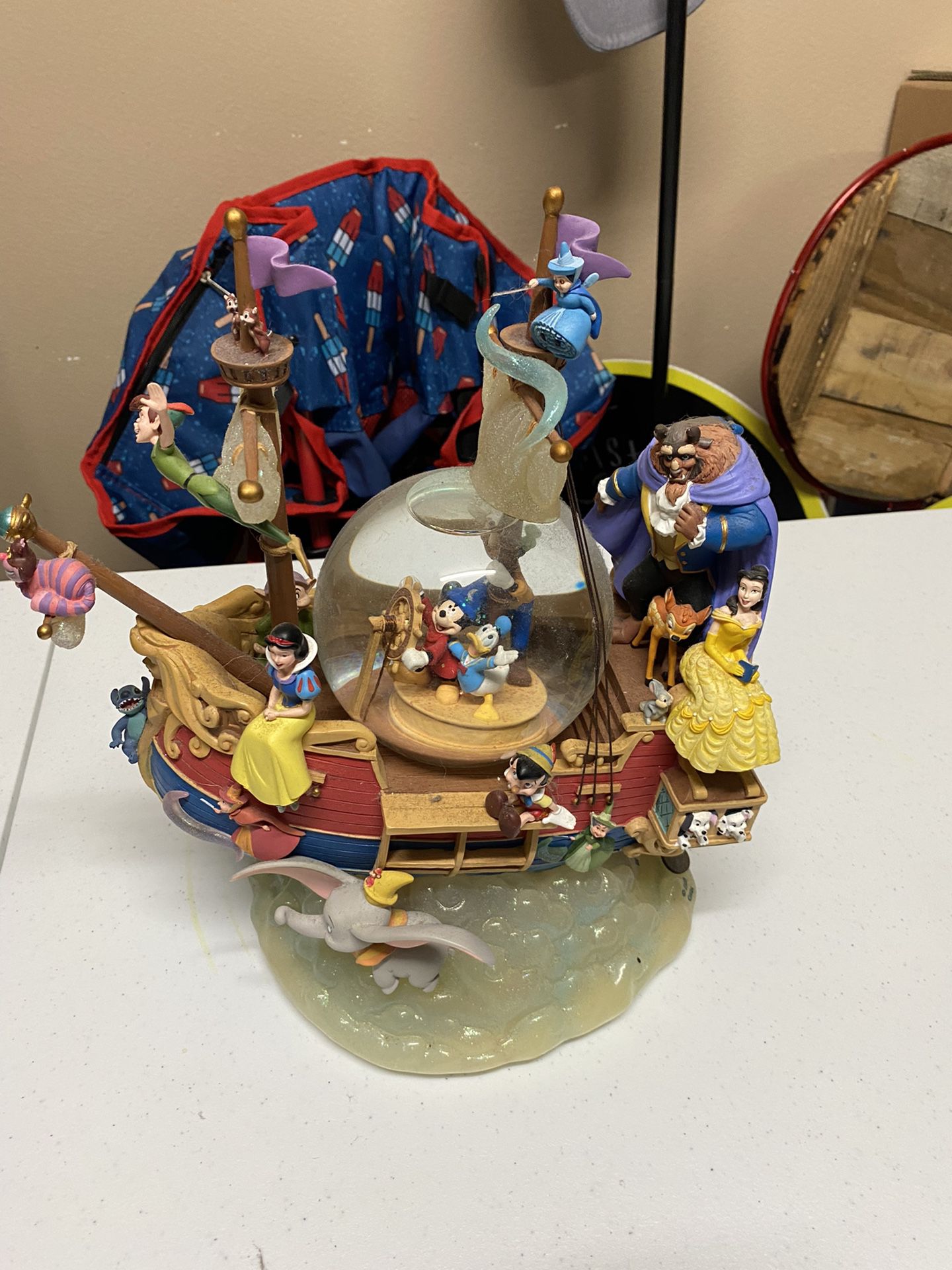 Disney Musical Snow globe (very Rare)