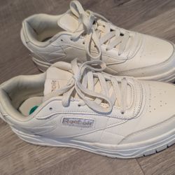 Reebok Women's Shoes Size 8