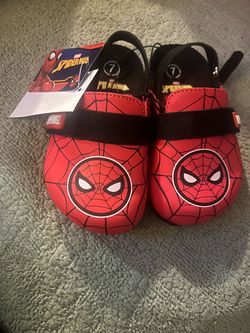 Spider man toddler shoes 7c new