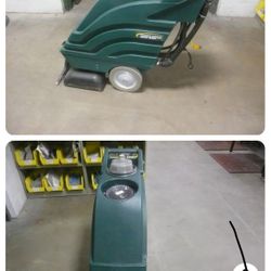 Commercial Carpet Extractor 
