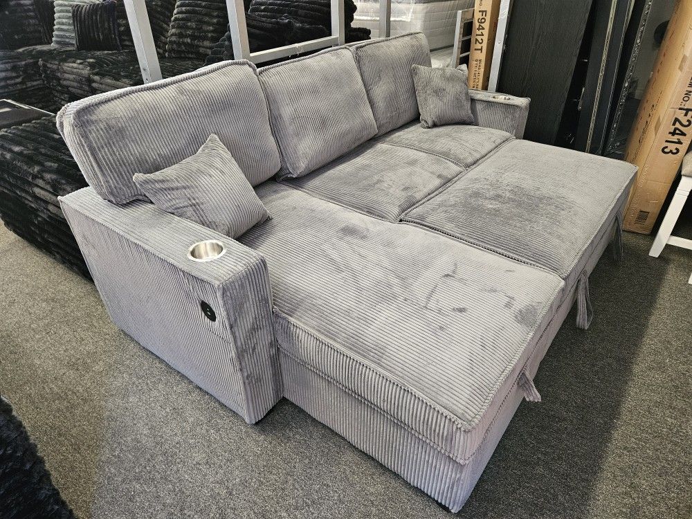 Super Deal Sectional Pull Out Bed Storage Chaise USb Outlet $399