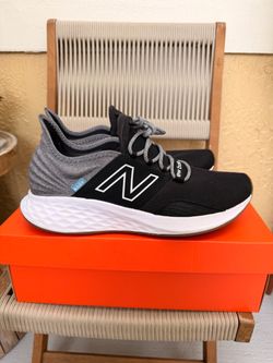 Men’s New Balance size 11
