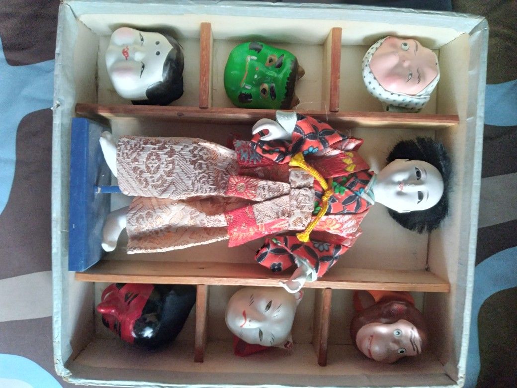 1960's Vintage Japanese Doll With 6 Masks In Original Wood Box