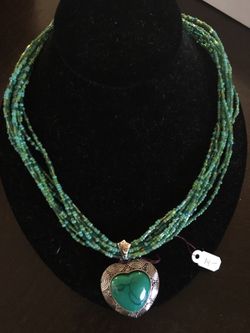 Beaded necklace with heart pendant