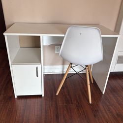 White Desk