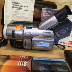 Sony DSC-TVR103 Digital 8 /HI 8 / Video 8 Camcorder 