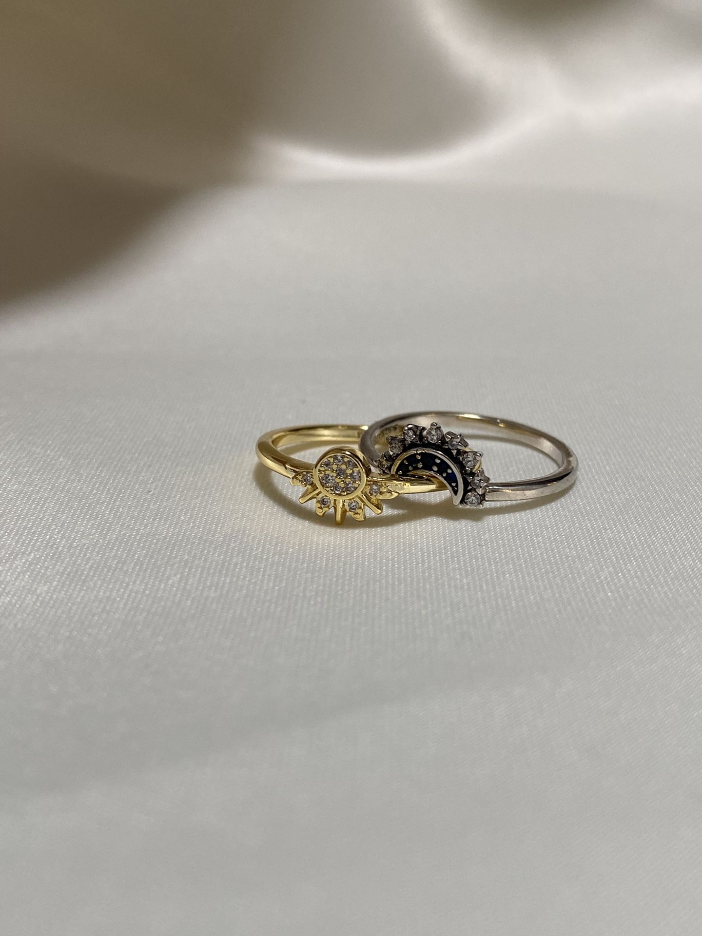 925 Sterling Silver Moon And Sun Ring Size9