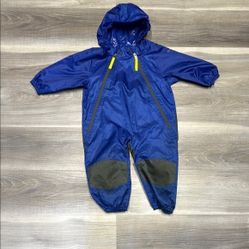 Cloudveil Hooded rain suit size 24 months
