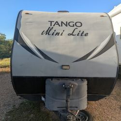 2017 Pacific Coachworks Tango