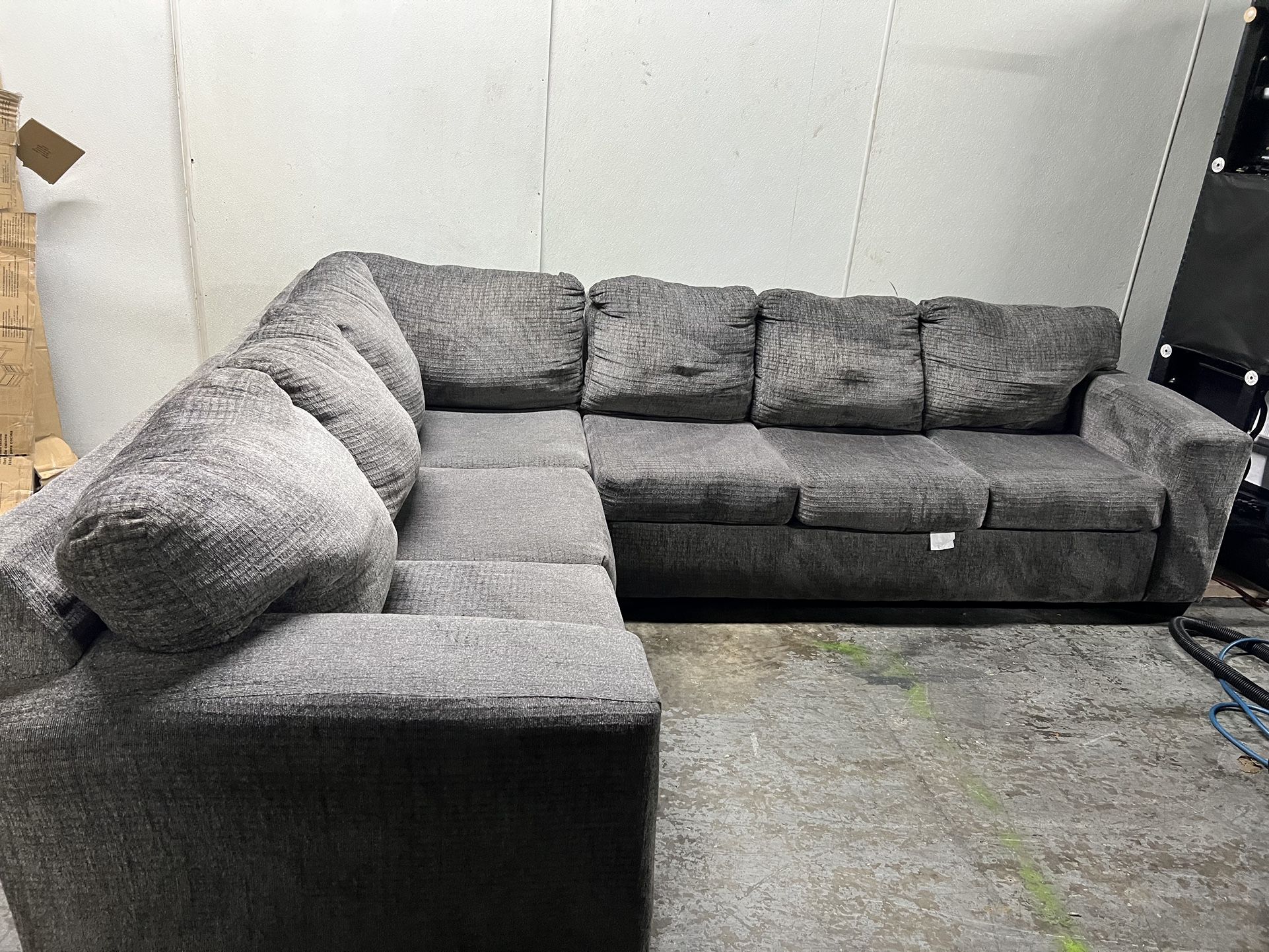 SECTIONAL COUCH SOFA