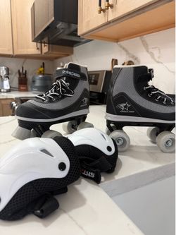 Skate / Patines/ size 4 kid