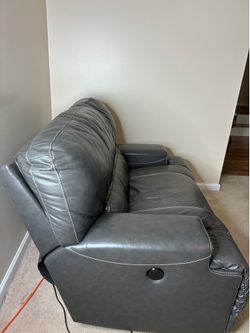 Oversized recliner
