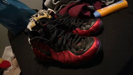 Nike Foamposite University Red
