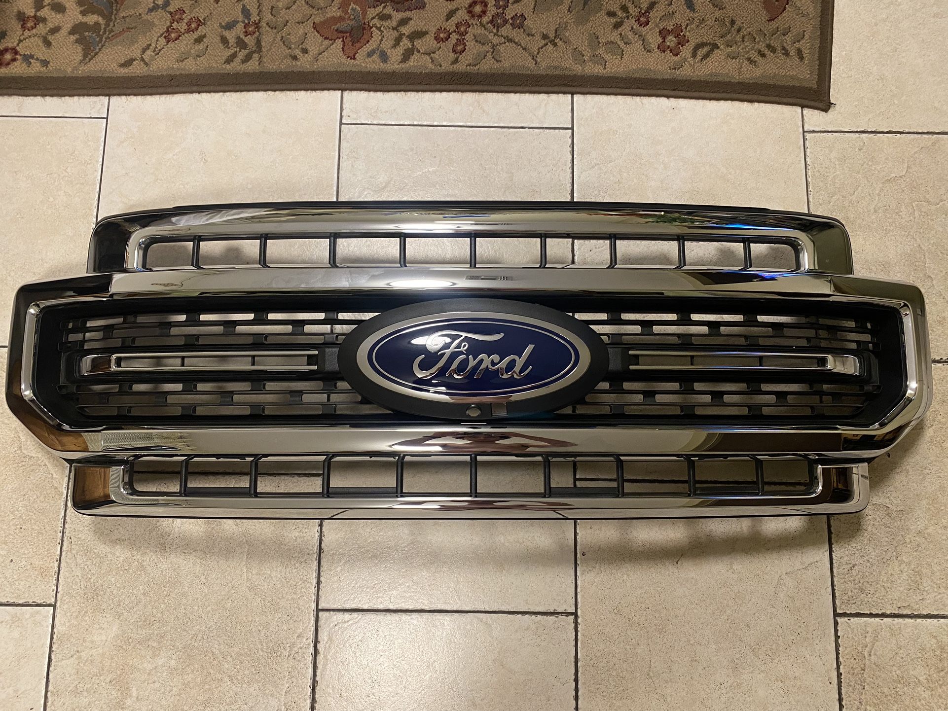 2020-2022 Ford F-250 F350 Platinum Chrome Front Grille w/ Camera Hole lc3b-8a164-c oem